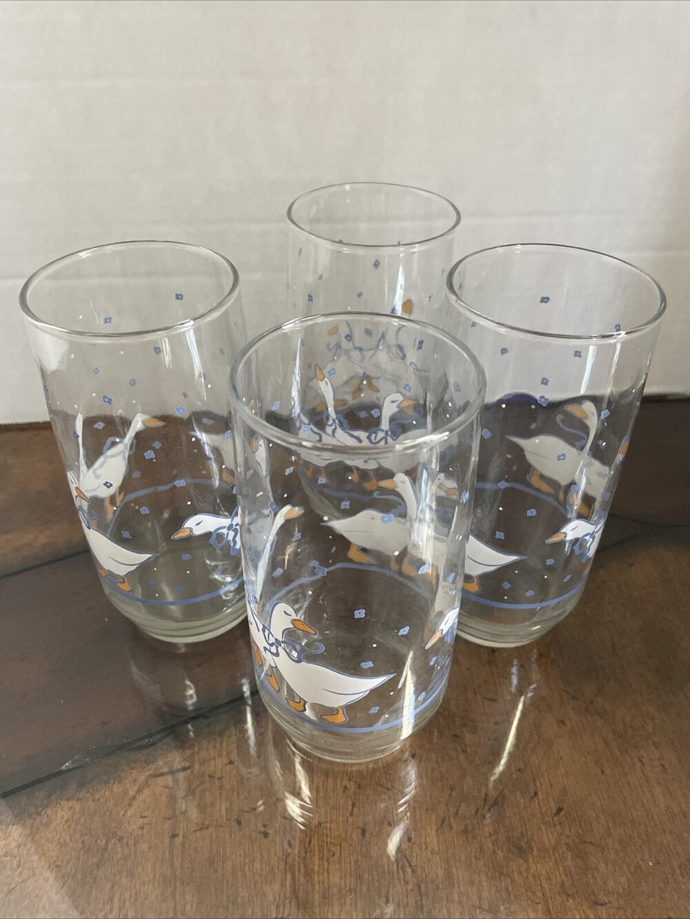 4 Geese With Blue Bows LARGE Tumblers GLASSES Libbey? Ribbons Vintage WHITE BLUE